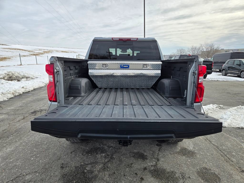Used 2024 Chevrolet Silverado 1500 ZR2 w/ Technology Package AWD/4WD image 31