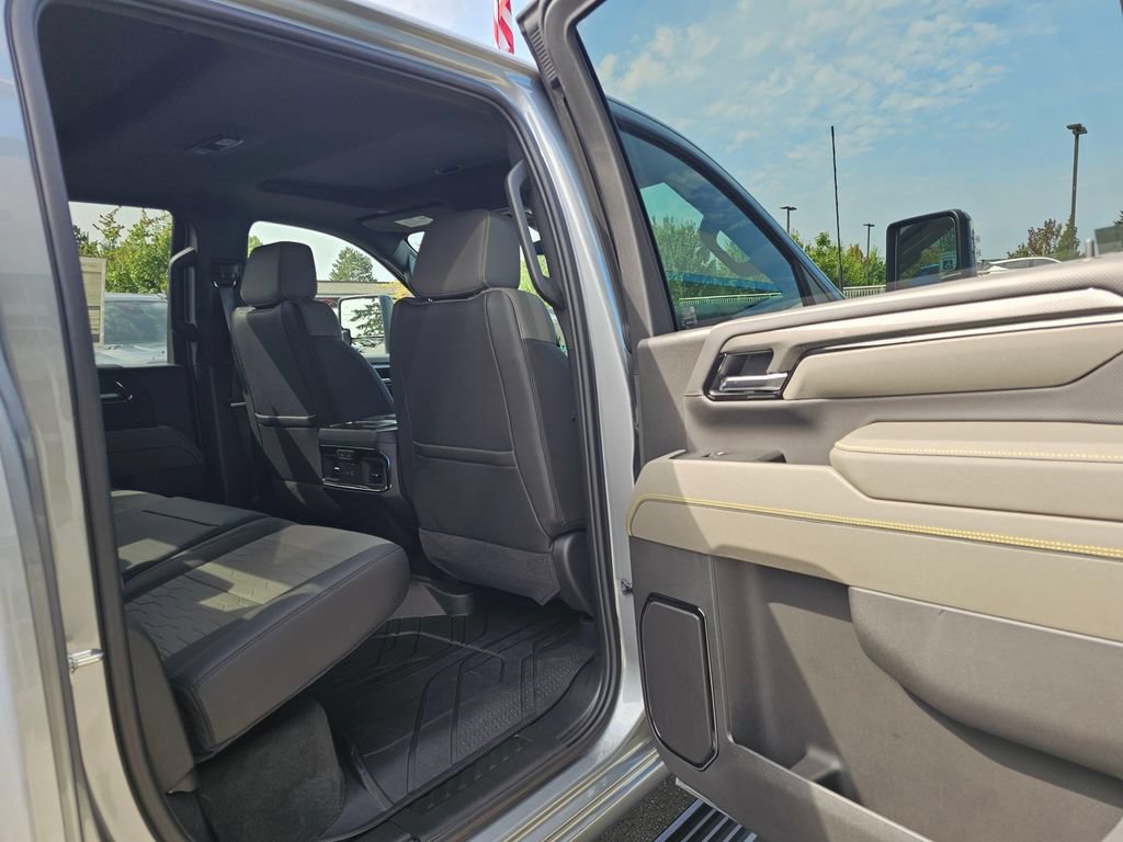 New 2026 Chevrolet Silverado 2500 ZR2 w/ LPO, Dark Essentials Package AWD/4WD image 15