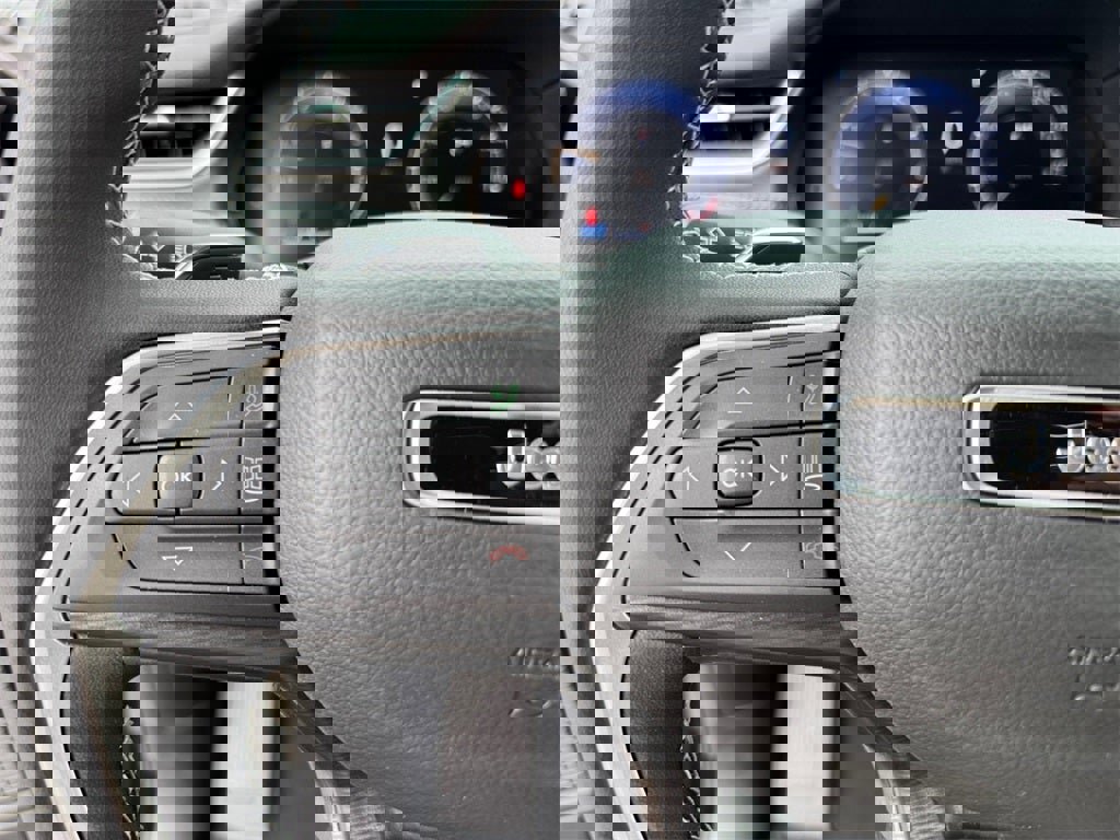 New 2025 Jeep Grand Cherokee L Laredo w/ Luxury Tech Group I image 22