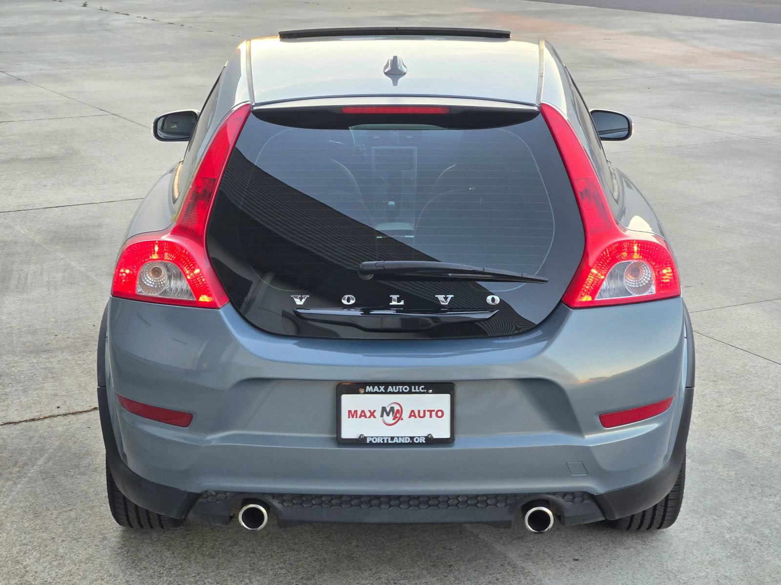 Used 2012 Volvo C30 FWD image 7
