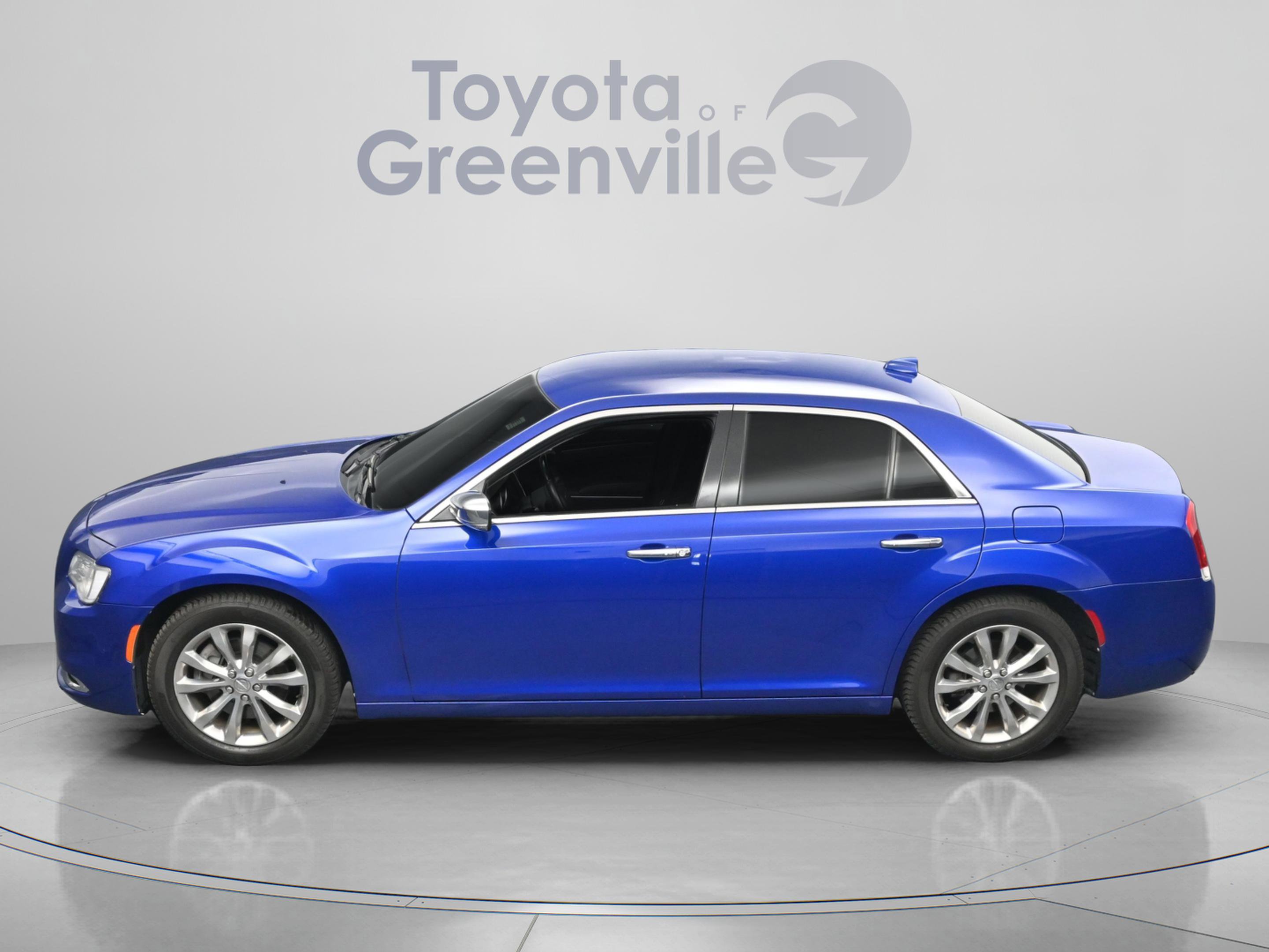 Used 2018 Chrysler 300 Limited w/ Safetytec Plus Group AWD/4WD image 4