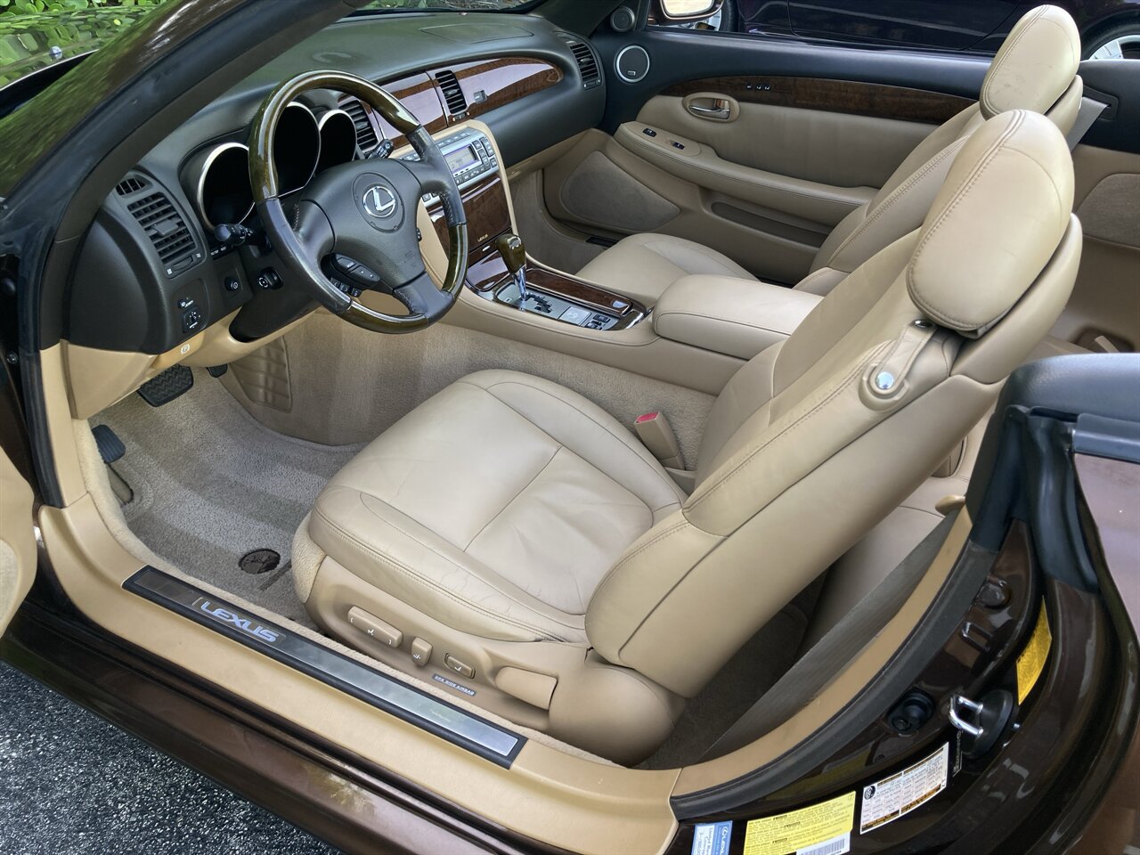 Used 2006 Lexus SC 430 Convertible RWD image 14