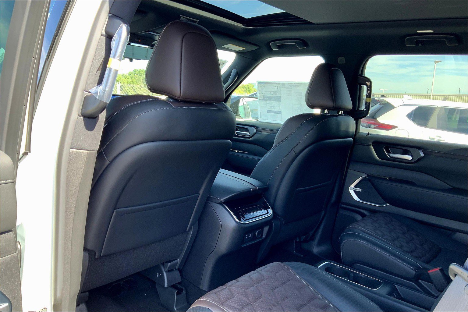 New 2026 Nissan Armada Platinum Reserve image 17