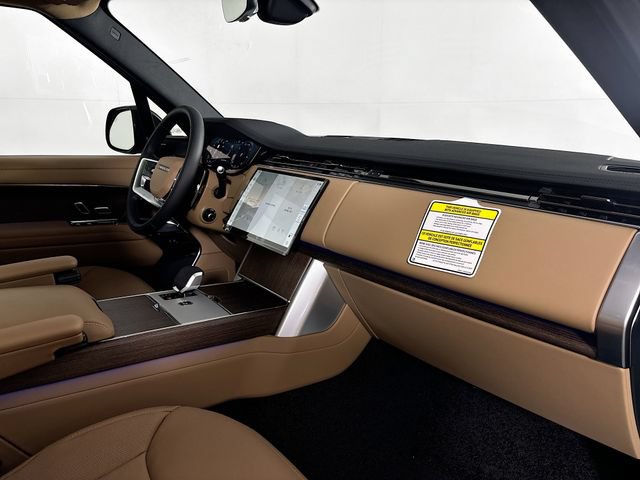 New 2026 Land Rover Range Rover Long Wheelbase SE AWD/4WD image 28