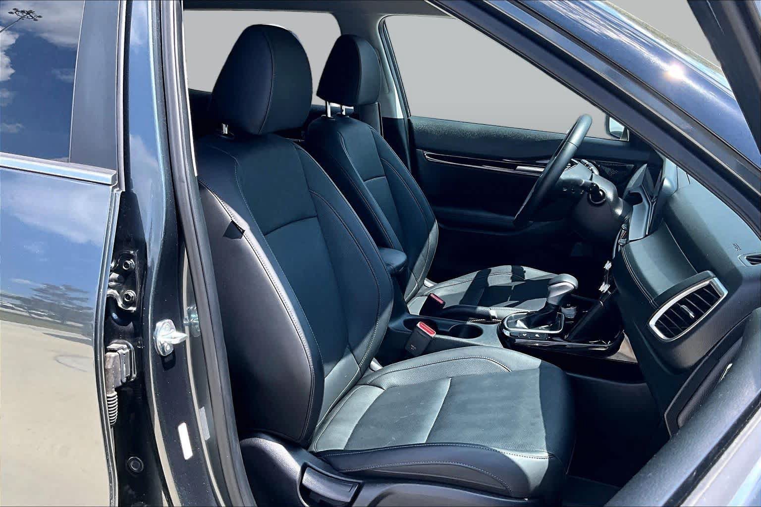 Certified 2024 Kia Seltos EX FWD image 9