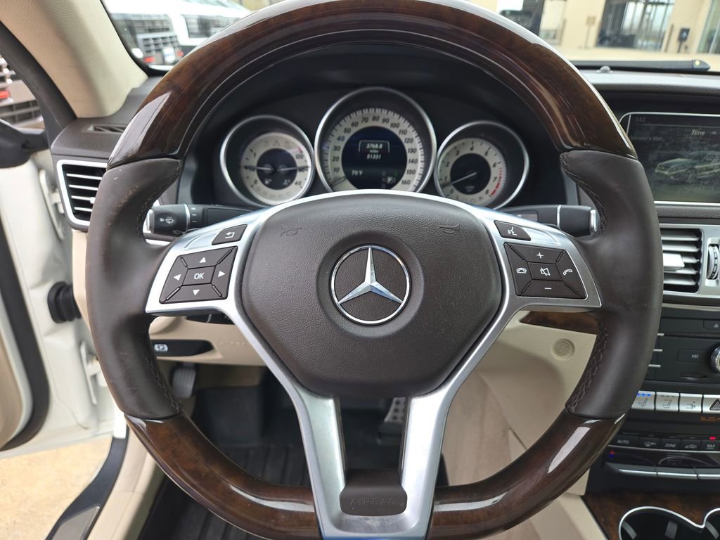 Used 2017 Mercedes-Benz E 400 E 400 w/ Premium 2 Package image 11