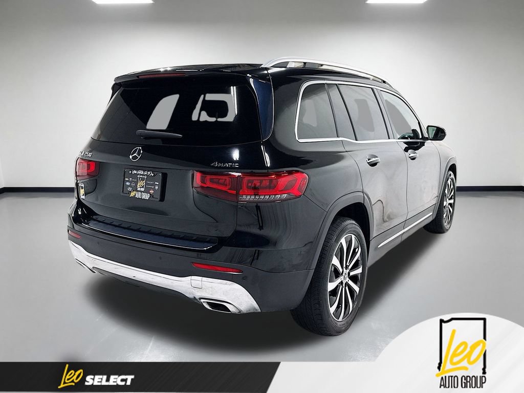 Used 2021 Mercedes-Benz GLB 250 4MATIC w/ Premium Package image 8