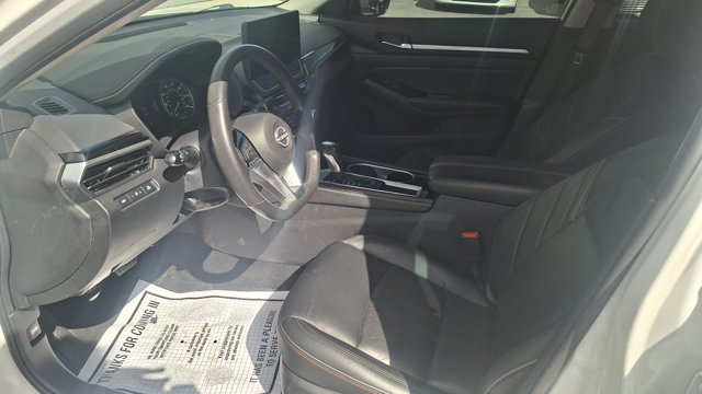 Certified 2024 Nissan Altima 2.5 SR w/ SR Premium Package FWD image 9