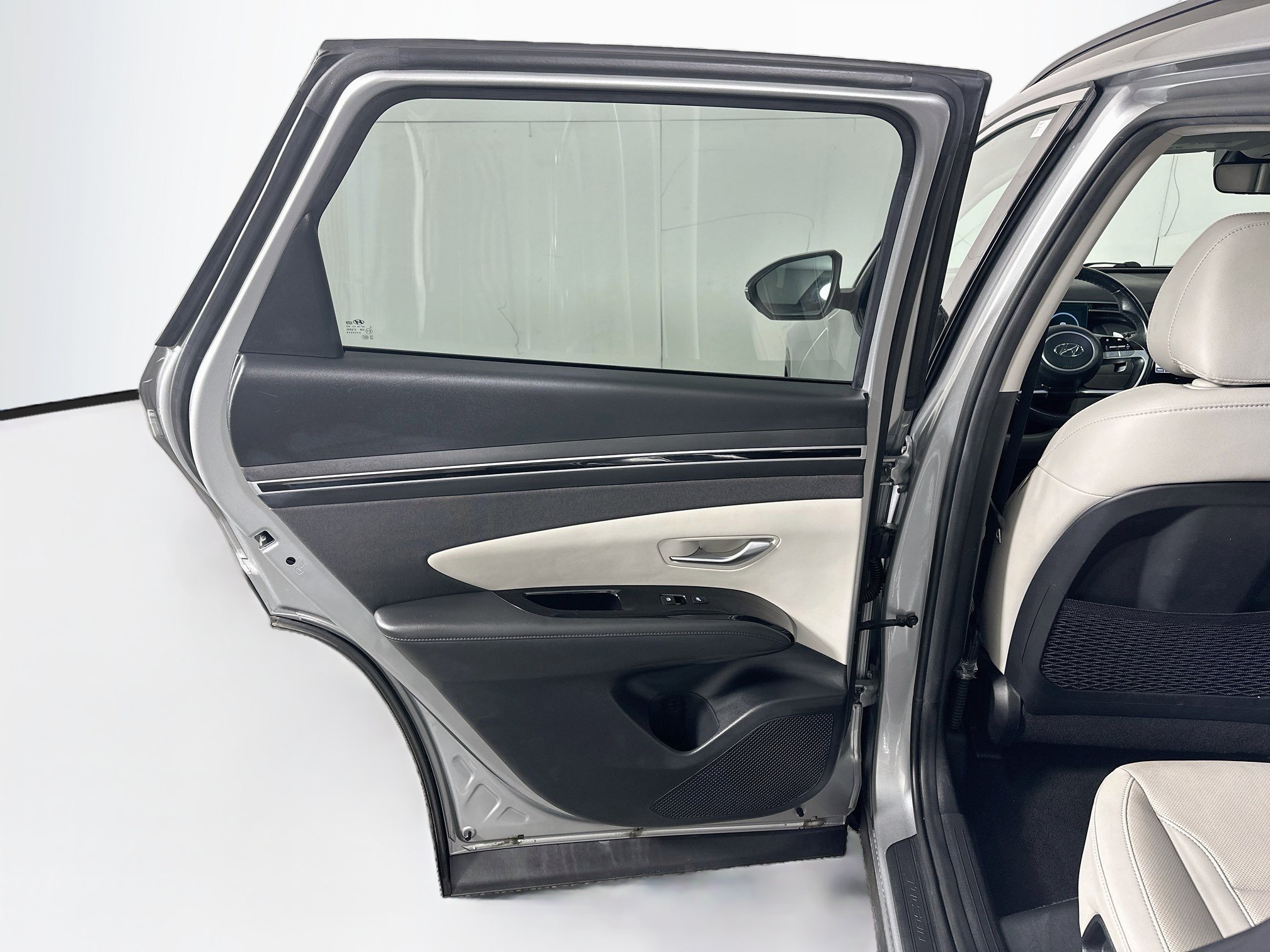 Used 2024 Hyundai Tucson Limited FWD image 27