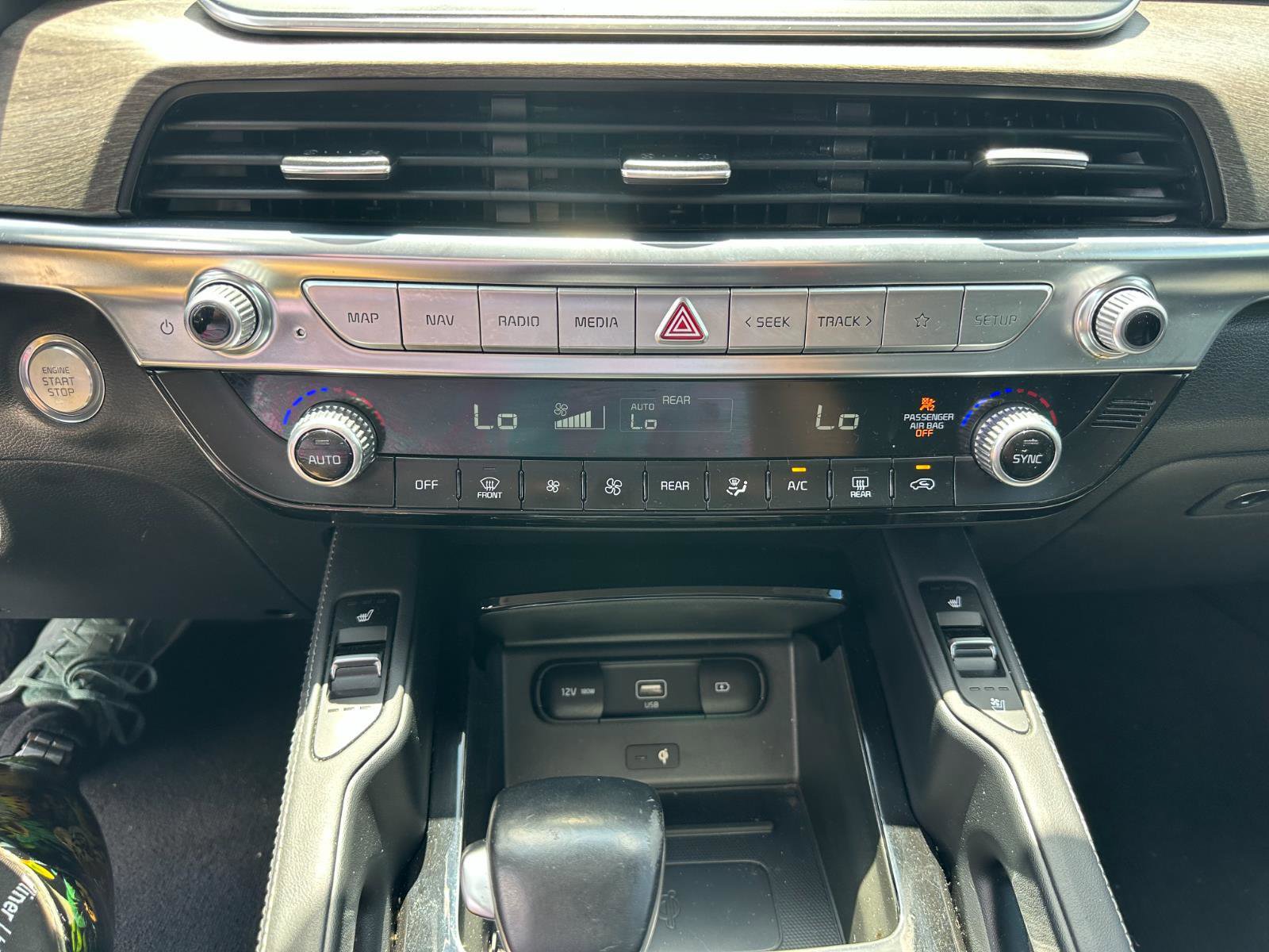 Used 2022 Kia Telluride EX w/ EX Premium Package image 16