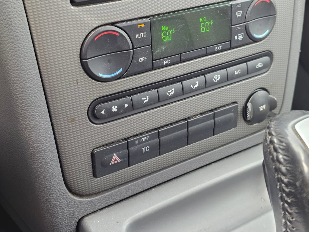 Used 2006 Ford Freestyle SEL AWD/4WD image 36
