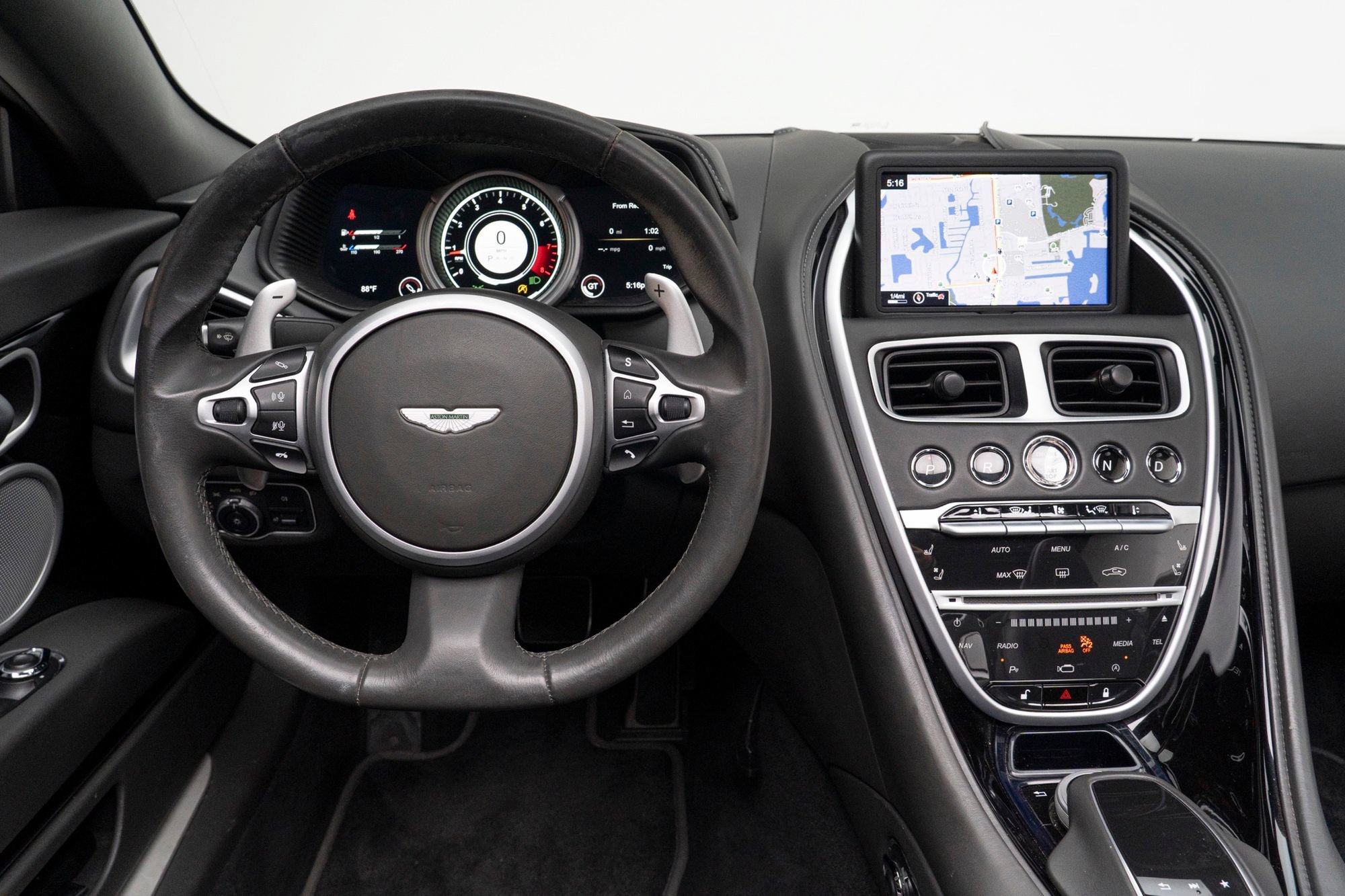 Used 2020 Aston Martin DB11 Volante RWD image 25