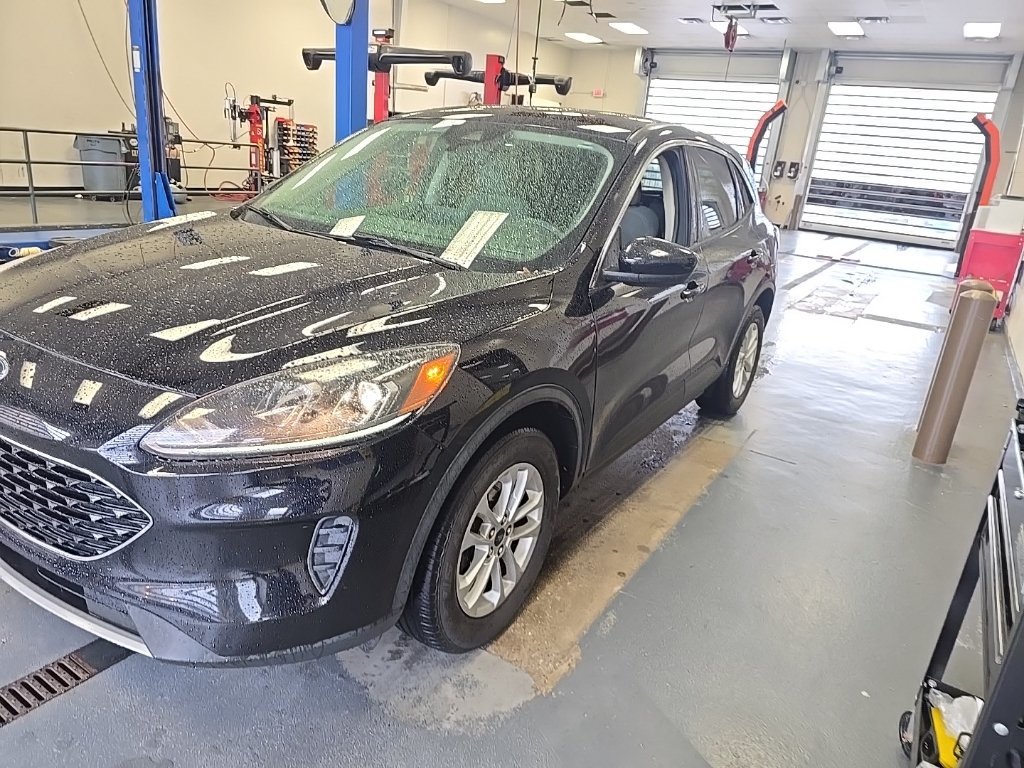 Used 2020 Ford Escape SE AWD/4WD image 2