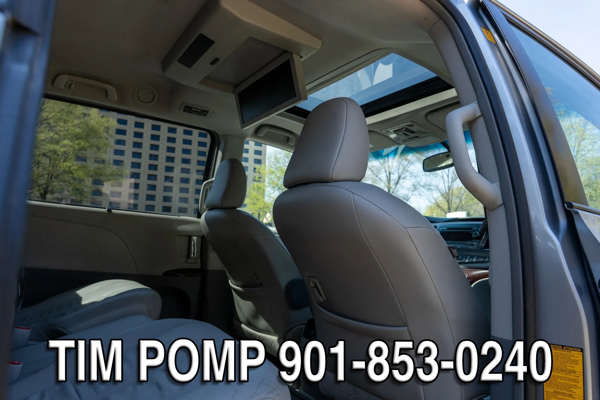 Used 2011 Toyota Sienna XLE w/ Entertainment Pkg FWD image 17