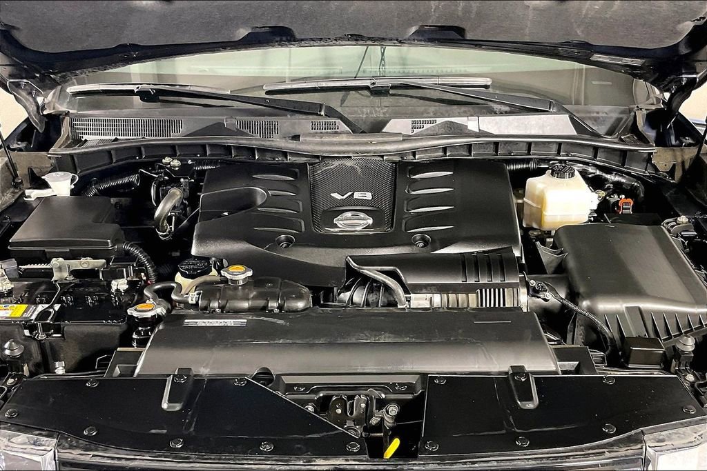 Used 2023 Nissan Armada SL w/ Captain's Chairs Package image 13