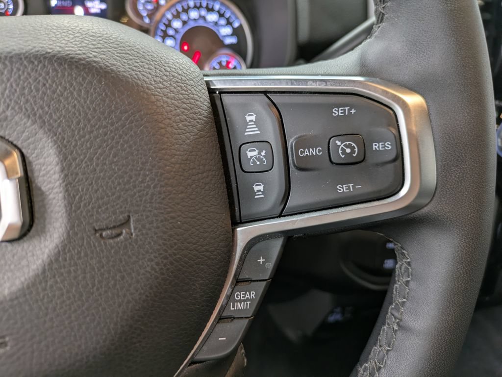 Used 2025 RAM 2500 Big Horn AWD/4WD image 19
