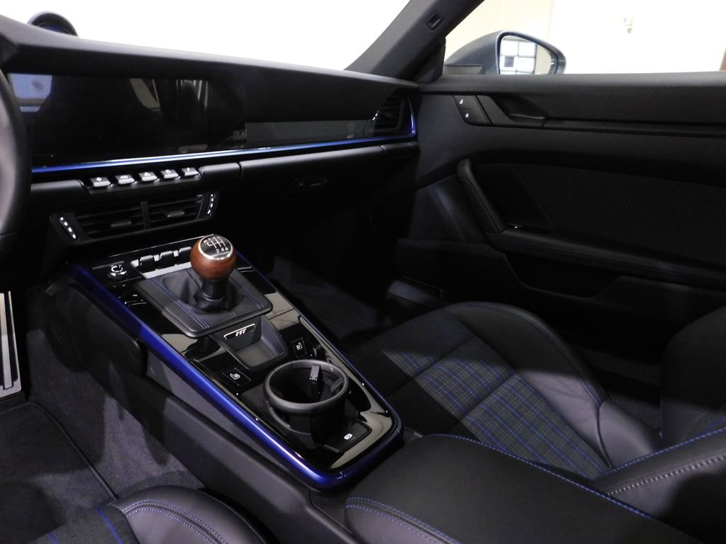 Used 2025 Porsche 911 Carrera T image 82