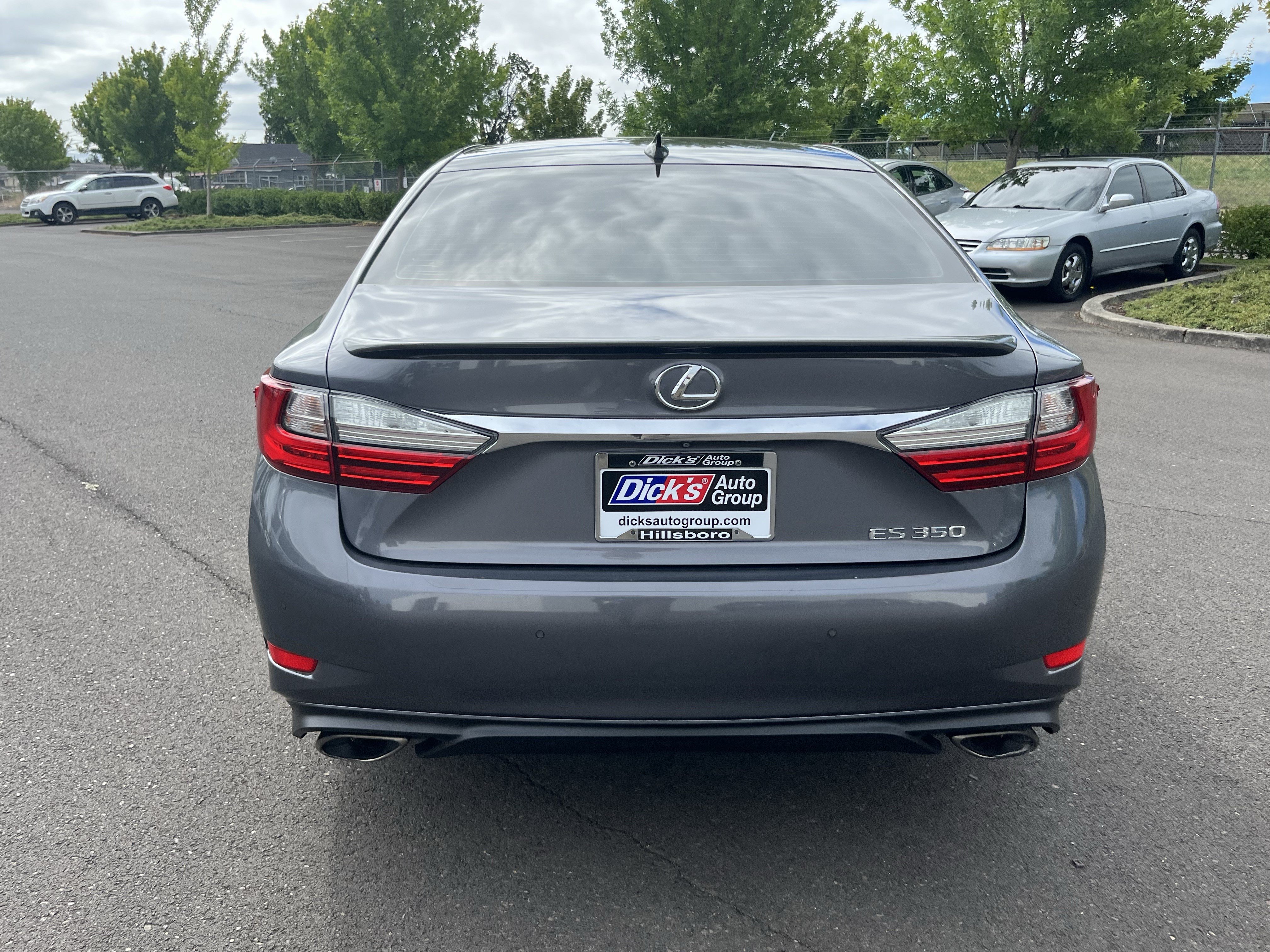 Used 2016 Lexus ES 350 w/ Luxury Package w/Wood Trim FWD image 4