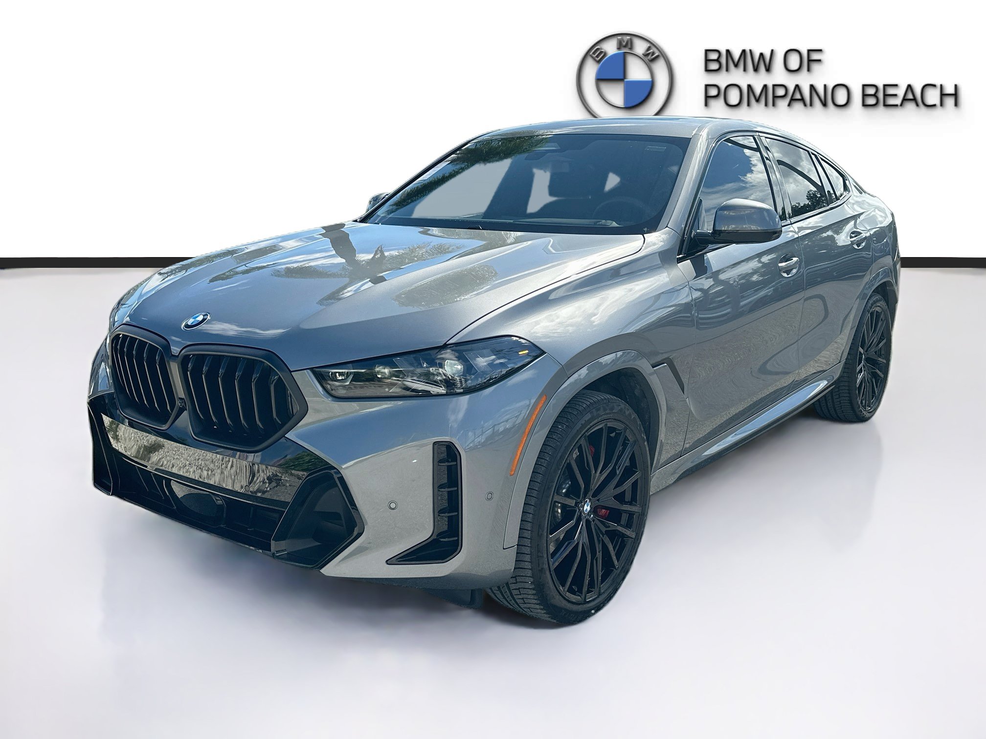 Used 2026 BMW X6 xDrive40i w/ Climate Comfort Package AWD/4WD image 3