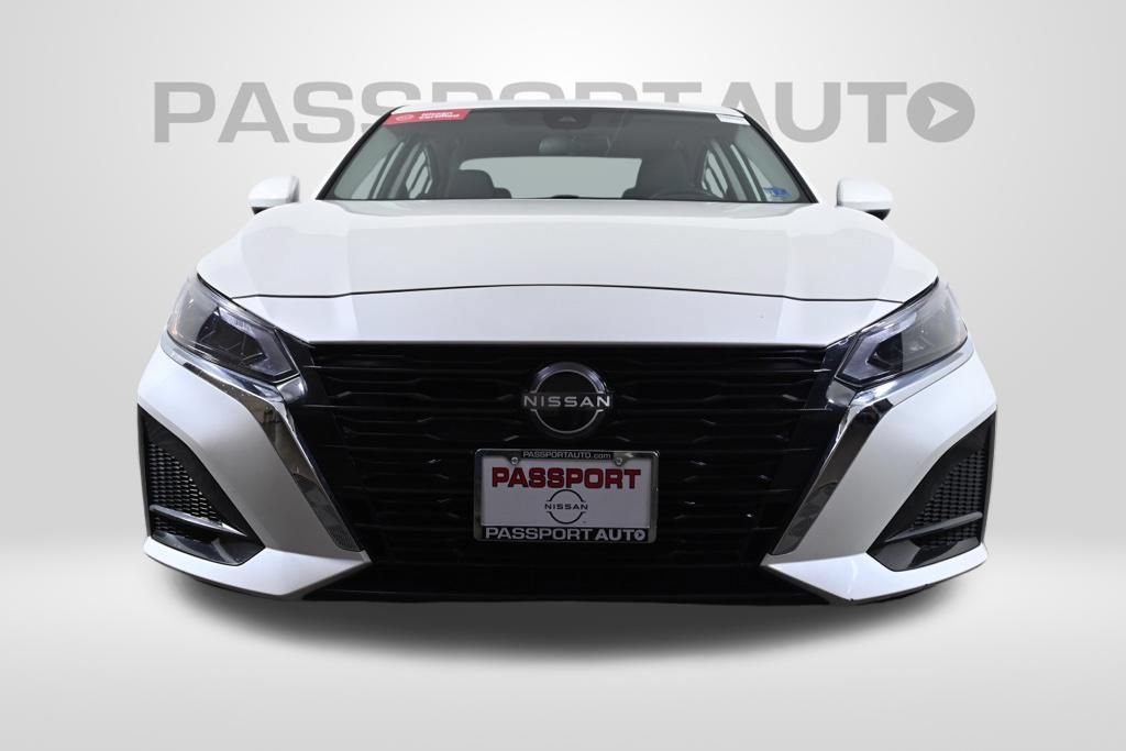 Certified 2023 Nissan Altima 2.5 SV FWD image 2