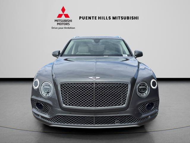 Used 2017 Bentley Bentayga image 2