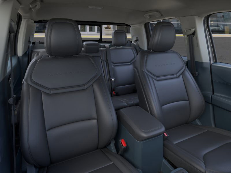 New 2025 Ford Maverick Lariat w/ Black Appearance Package image 10