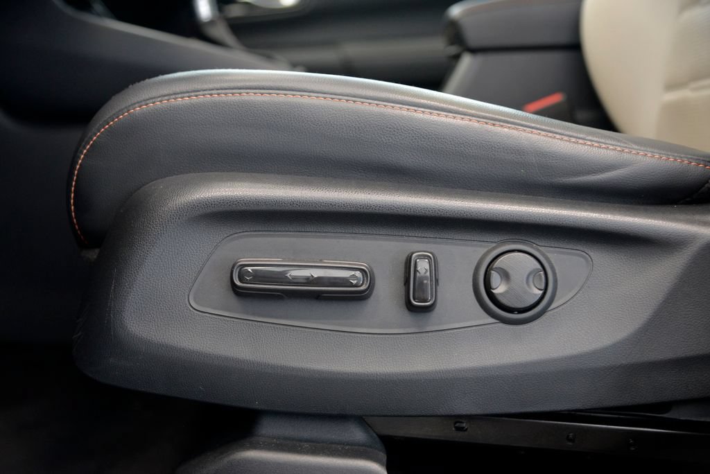 Used 2023 Honda CR-V Sport Touring image 16