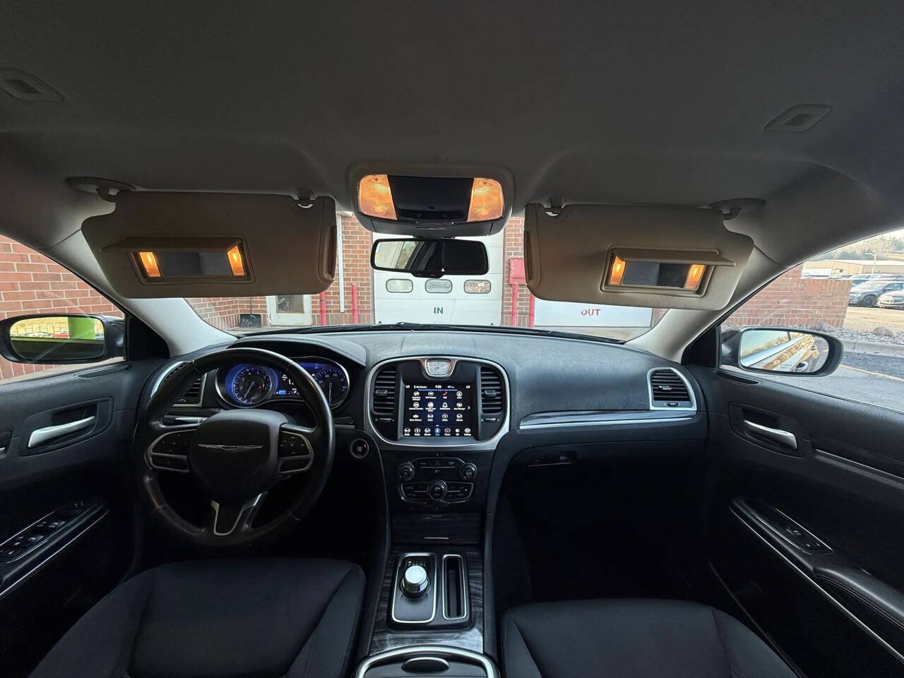 Used 2018 Chrysler 300 Touring AWD/4WD image 15