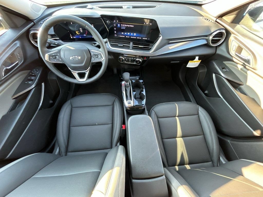 New 2026 Chevrolet Trax ACTIV w/ Driver Confidence Package FWD image 11
