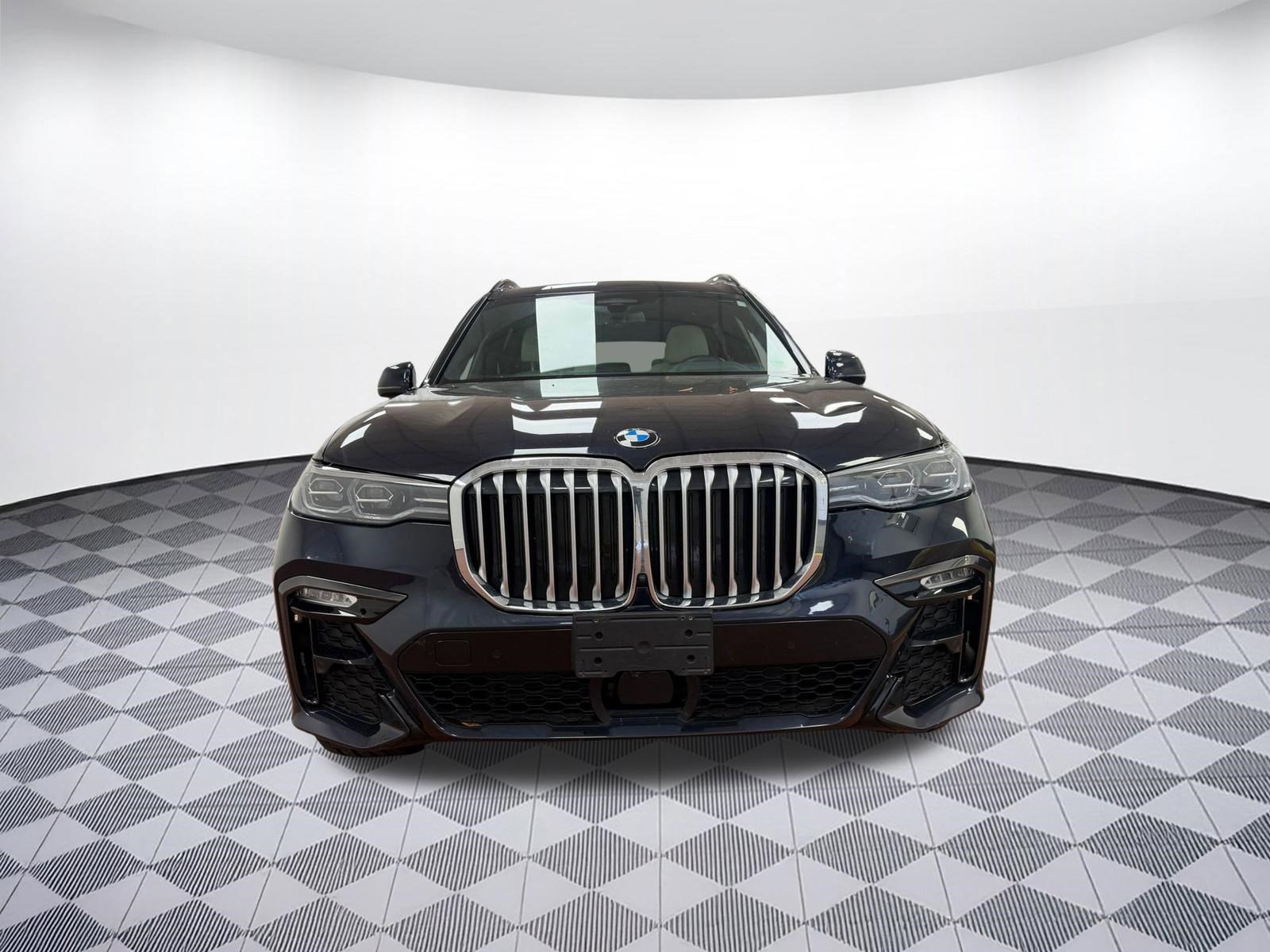 Used 2021 BMW X7 xDrive40i w/ M Sport Package image 5