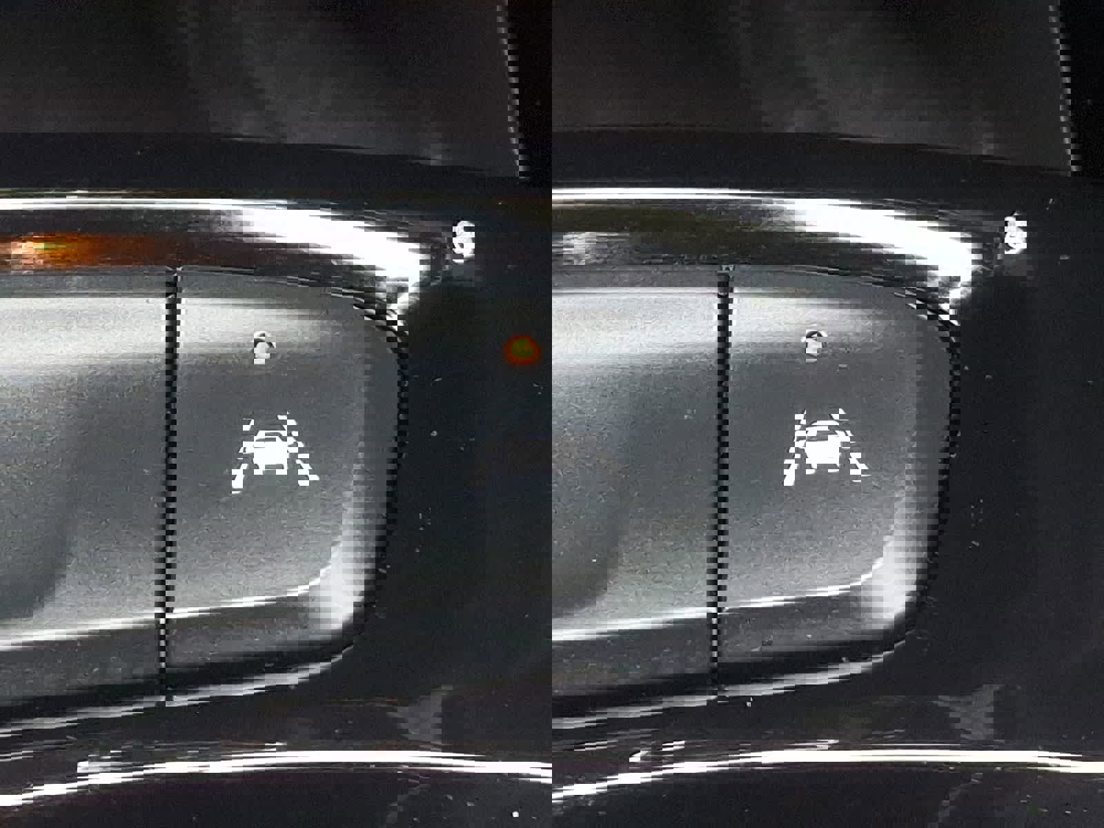 Used 2024 Chevrolet Trax RS w/ Sunroof Package image 27