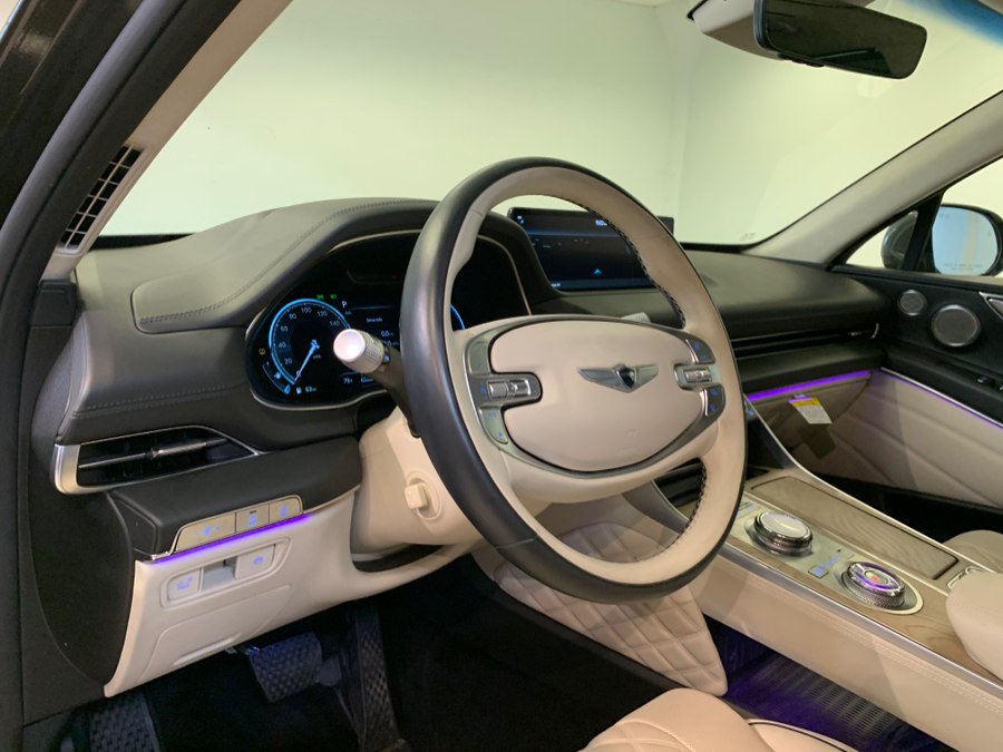 Used 2024 Genesis GV80 3.5T w/ Prestige Package AWD/4WD image 17