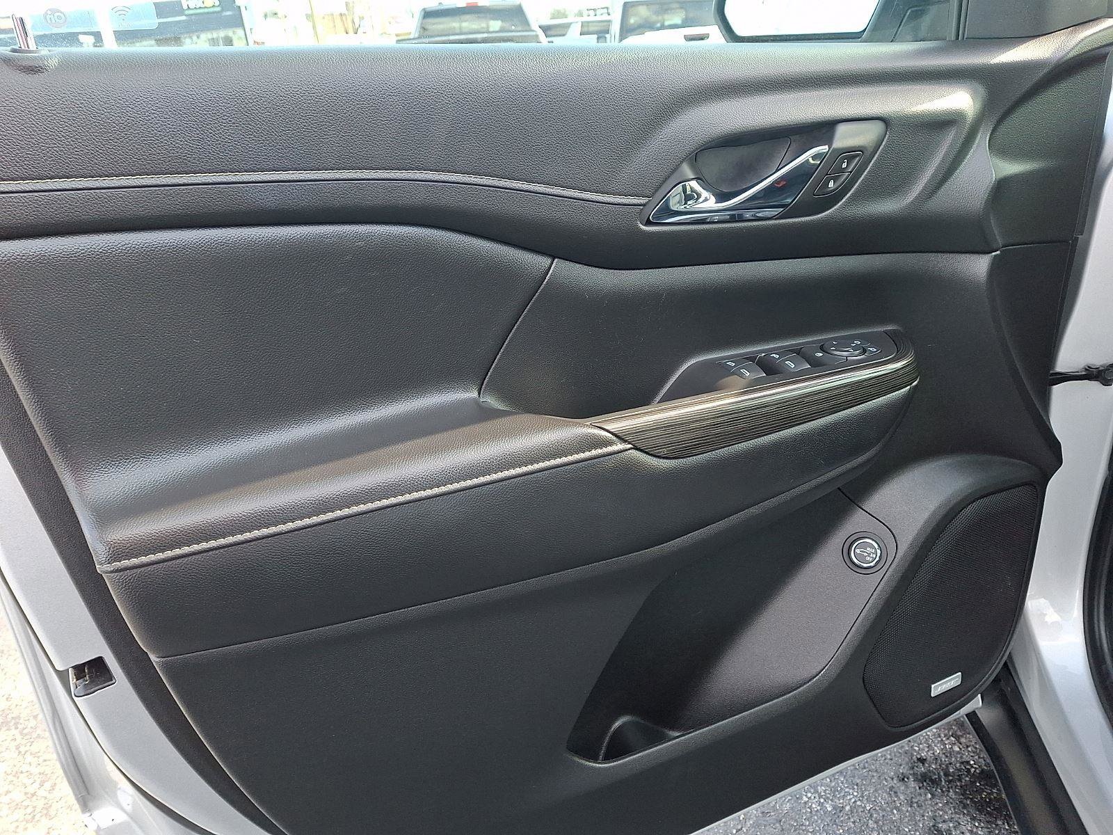 Used 2019 GMC Acadia SLT image 13