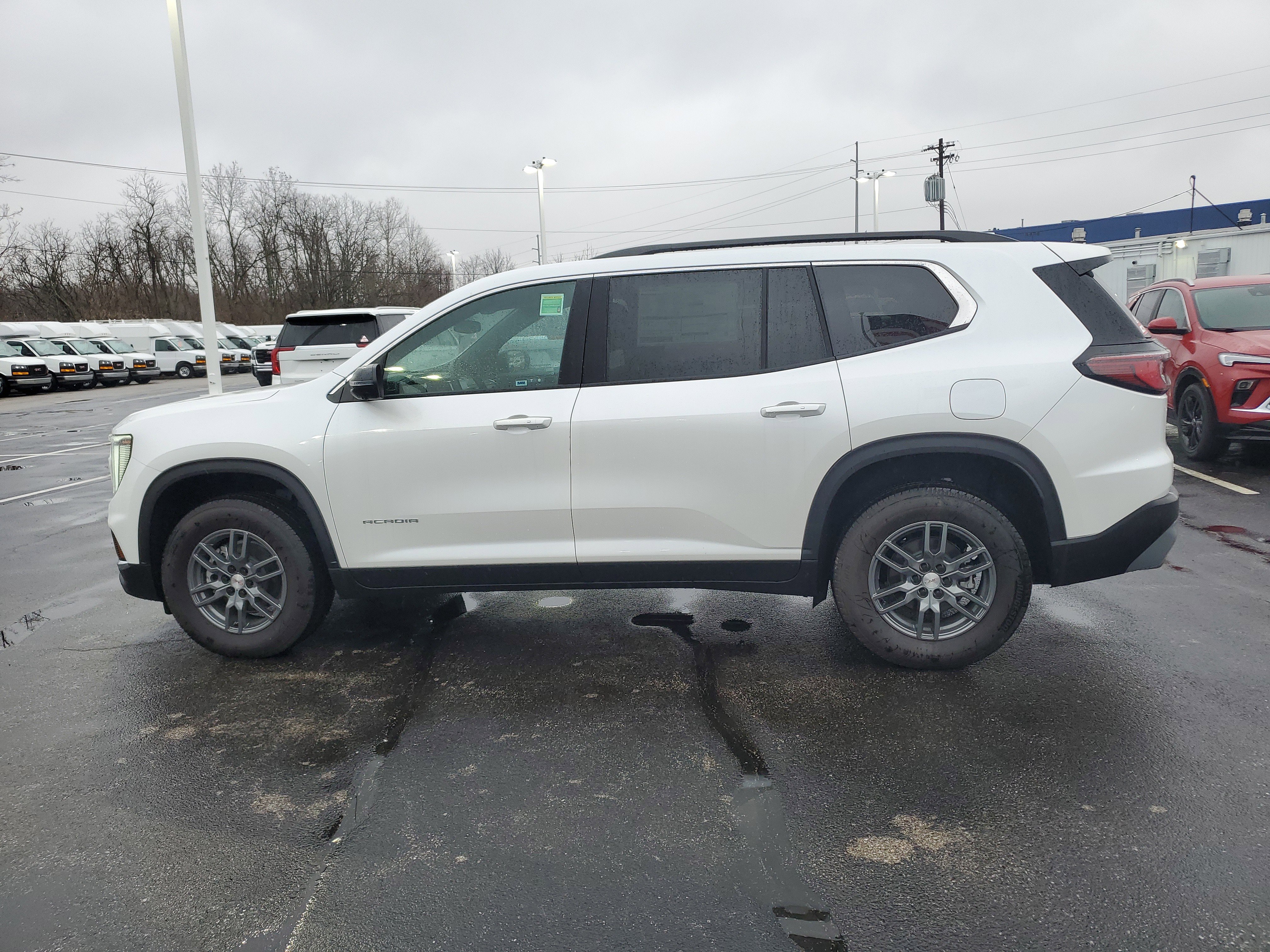 New 2025 GMC Acadia Elevation image 8