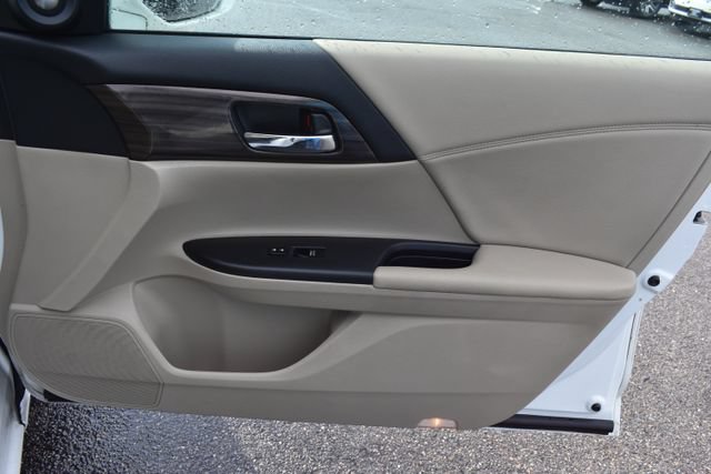 Used 2016 Honda Accord EX-L image 44