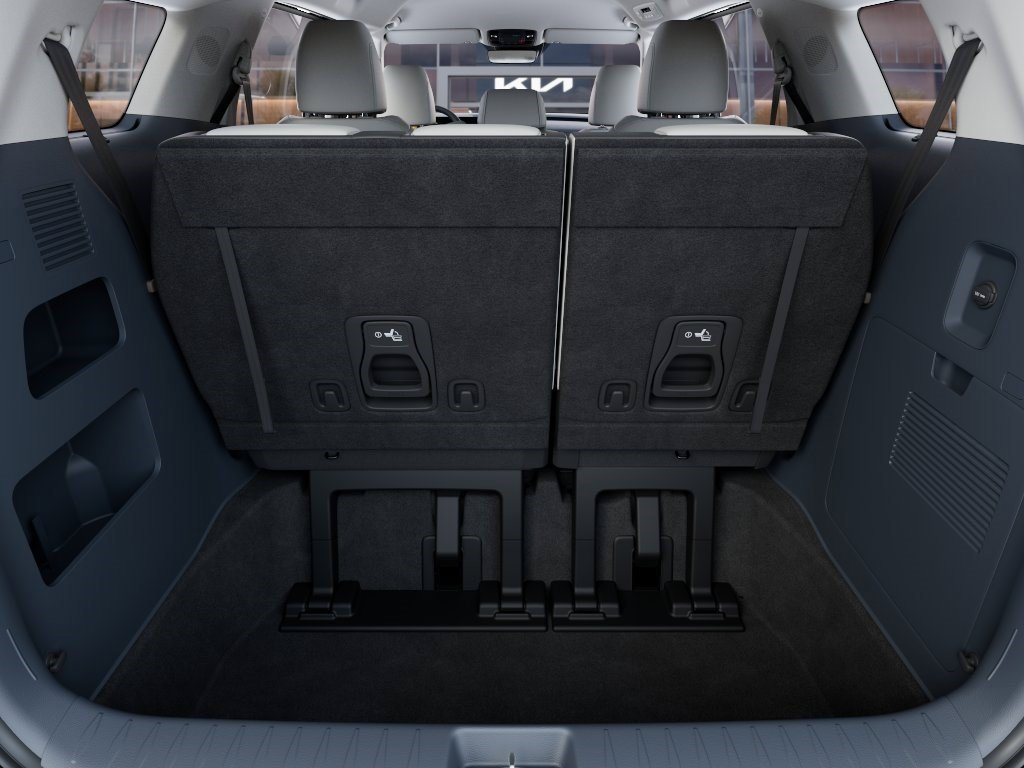 New 2026 Kia Carnival EX FWD image 21