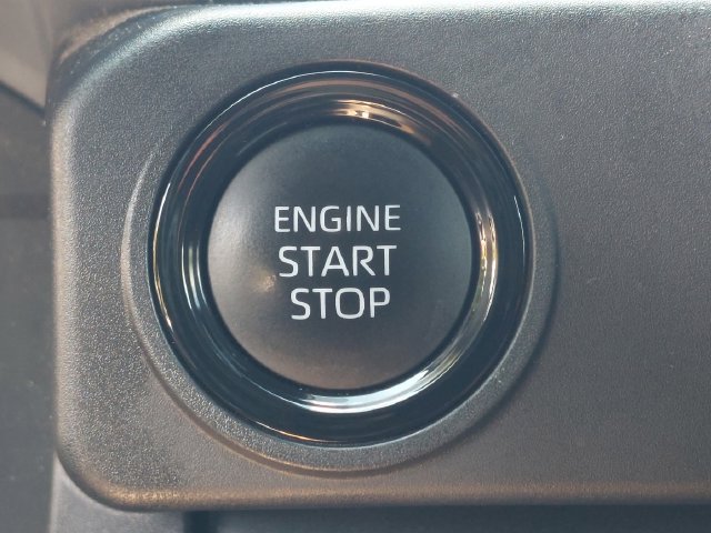 Used 2024 Toyota Tacoma SR5 AWD/4WD image 28