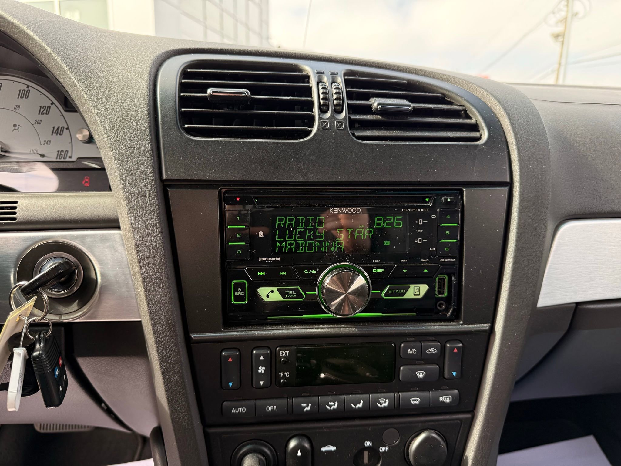 Used 2002 Ford Thunderbird image 37