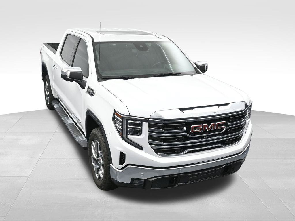 Used 2024 GMC Sierra 1500 SLT w/ SLT Premium Plus Package AWD/4WD image 34