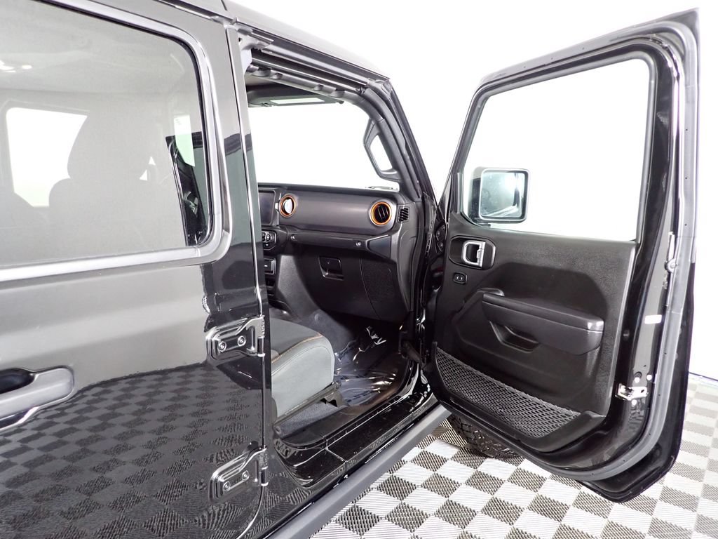 Used 2022 Jeep Gladiator Mojave w/ Cold Weather Group AWD/4WD image 37