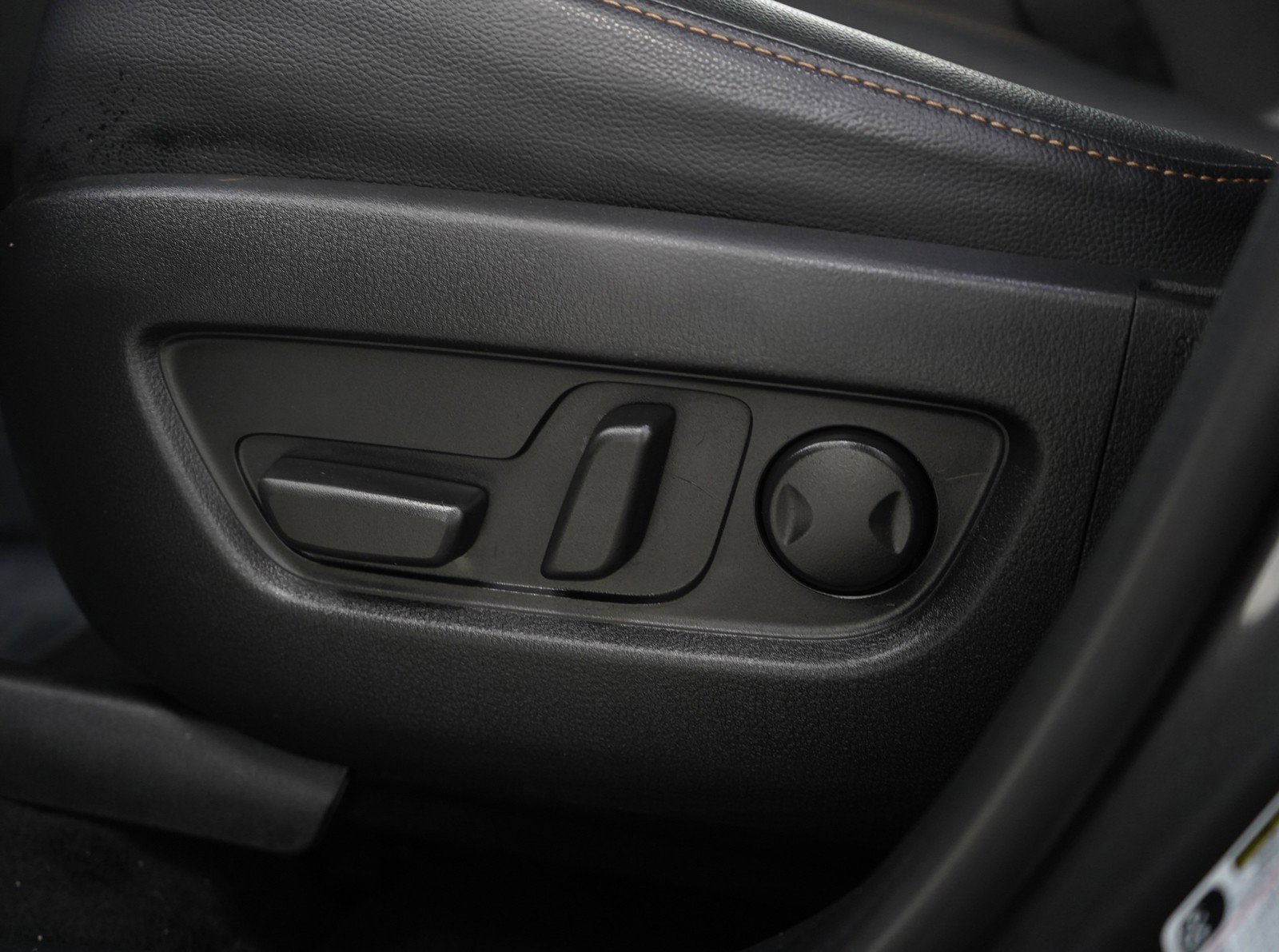 Used 2024 MAZDA CX-90 Plug-In Hybrid w/ Premium Pkg image 30