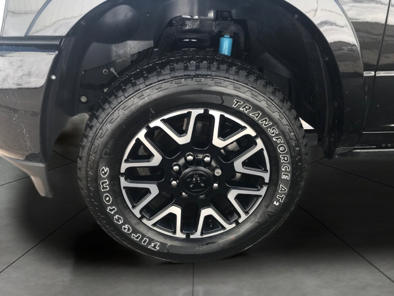 Used 2025 RAM 2500 Limited image 3