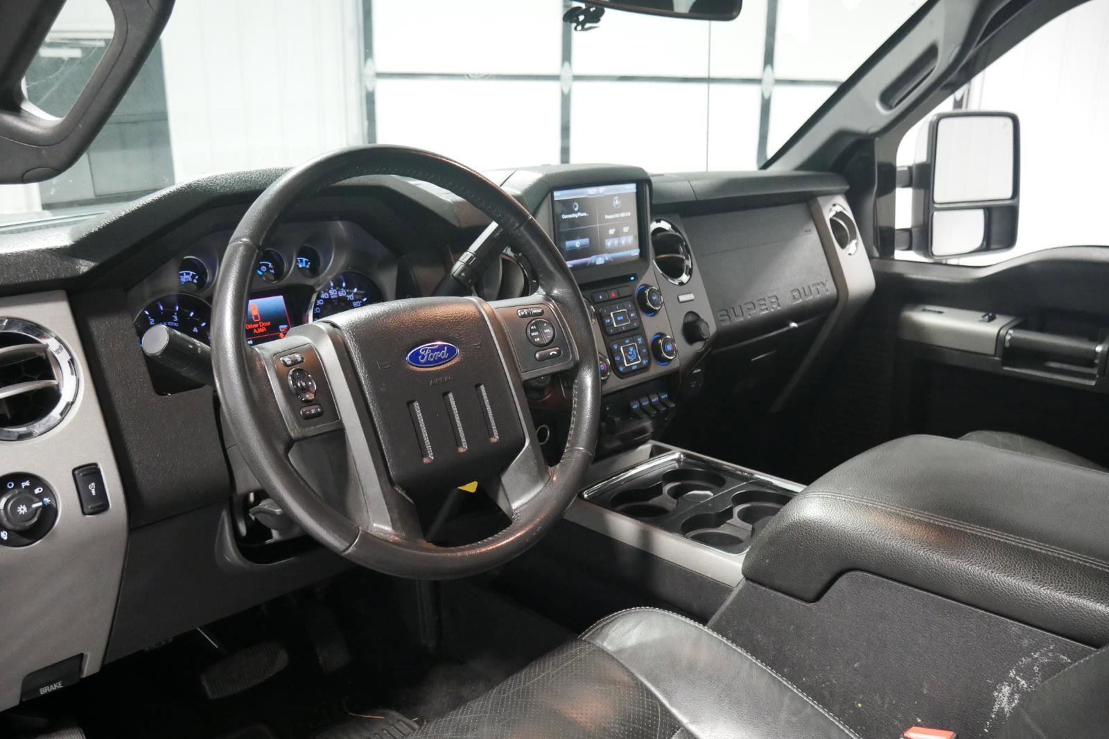 Used 2016 Ford F350 Lariat w/ Lariat Ultimate Package image 9