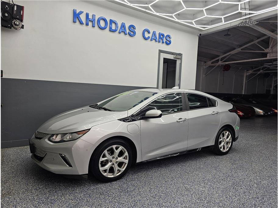 Used 2017 Chevrolet Volt Premier w/ Driver Confidence Package image 2