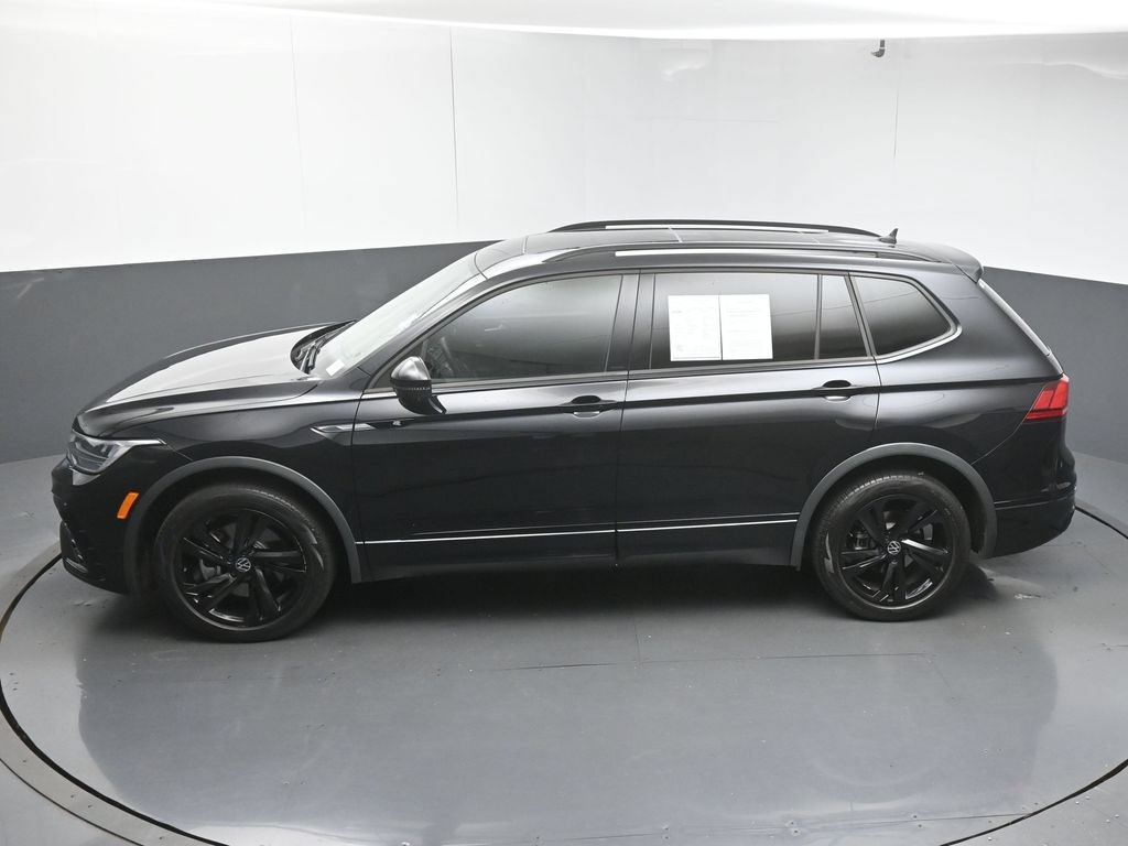 Used 2023 Volkswagen Tiguan SE R-Line FWD image 44