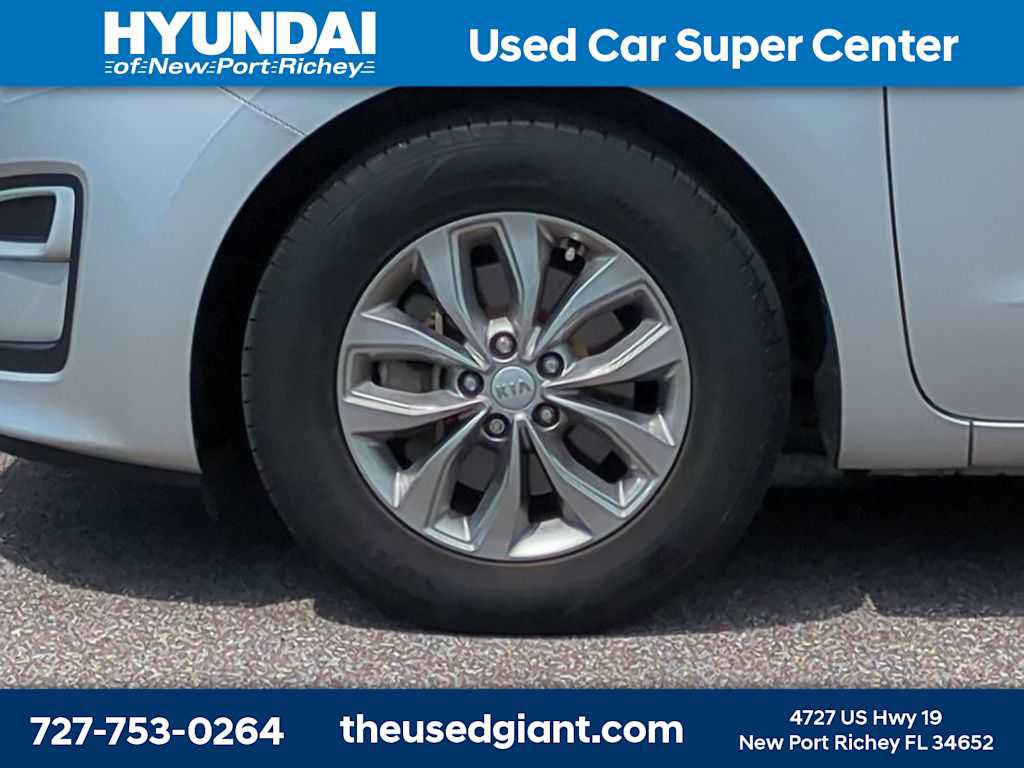Used 2020 Kia Sedona L FWD image 10