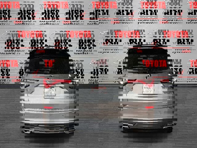 Used 2024 Acura MDX SH-AWD w/ Technology Package image 4