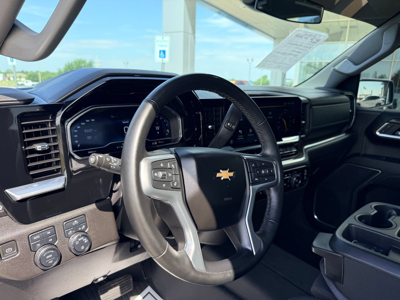 Used 2023 Chevrolet Silverado 1500 LT AWD/4WD image 12