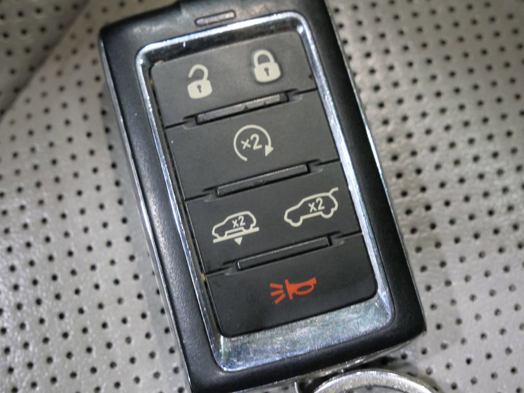 Used 2022 Jeep Wagoneer Series III w/ Premium Group I image 29