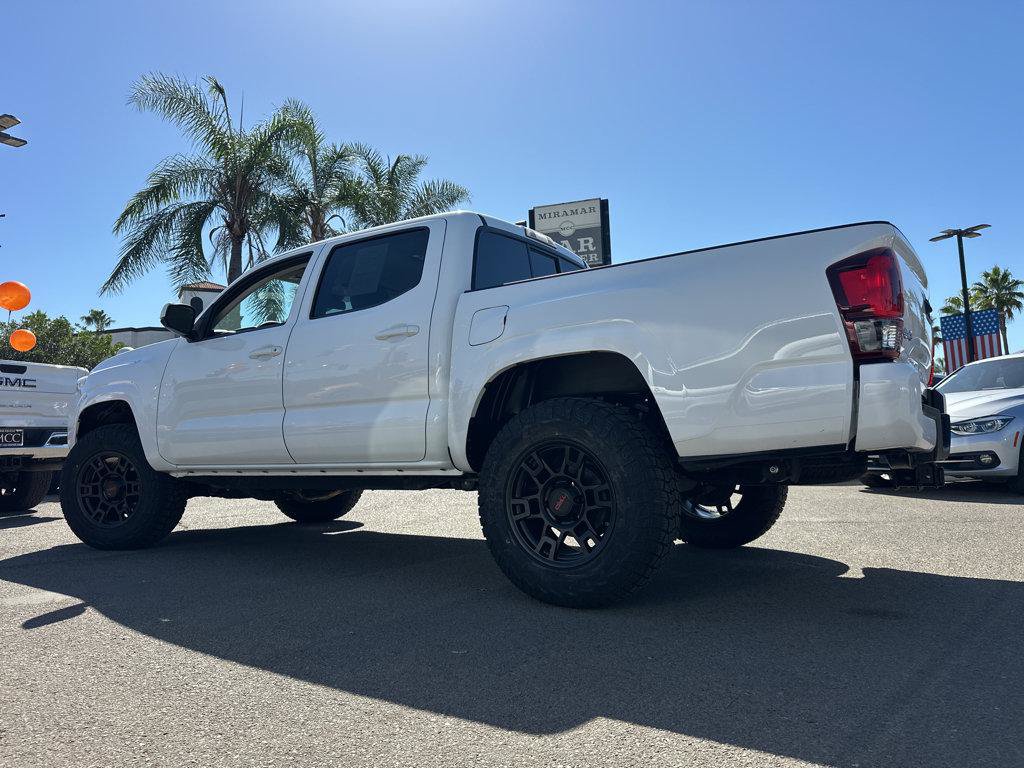 Used 2020 Toyota Tacoma SR AWD/4WD image 3